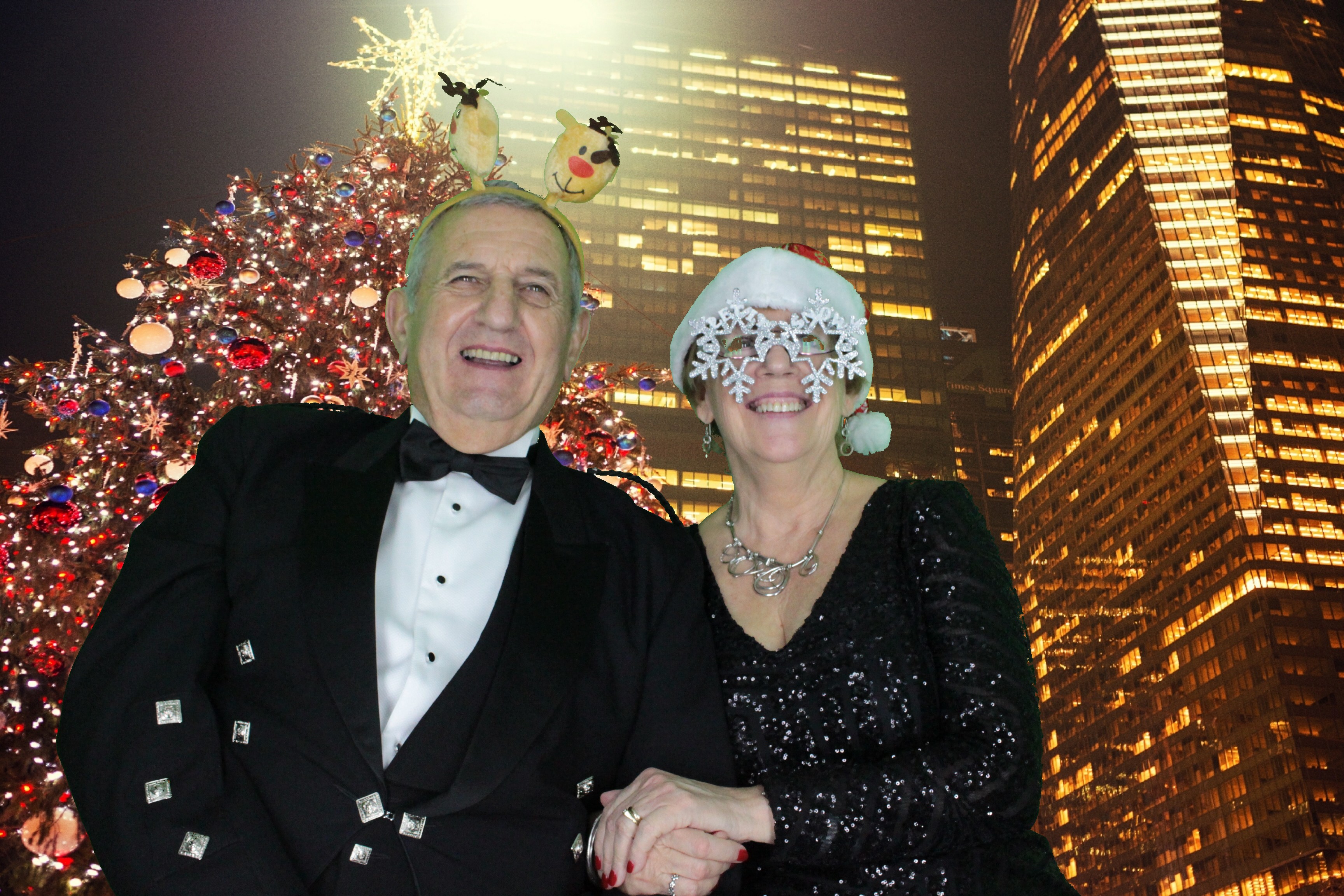 Upavon Officers' Mess Christmas Party | View more photos from the event at gallery.myphotoboothexperience.co.uk/u/MyPhotoBoothExperienceLtd/Upavon-Officers-Mess-Christmas-Party